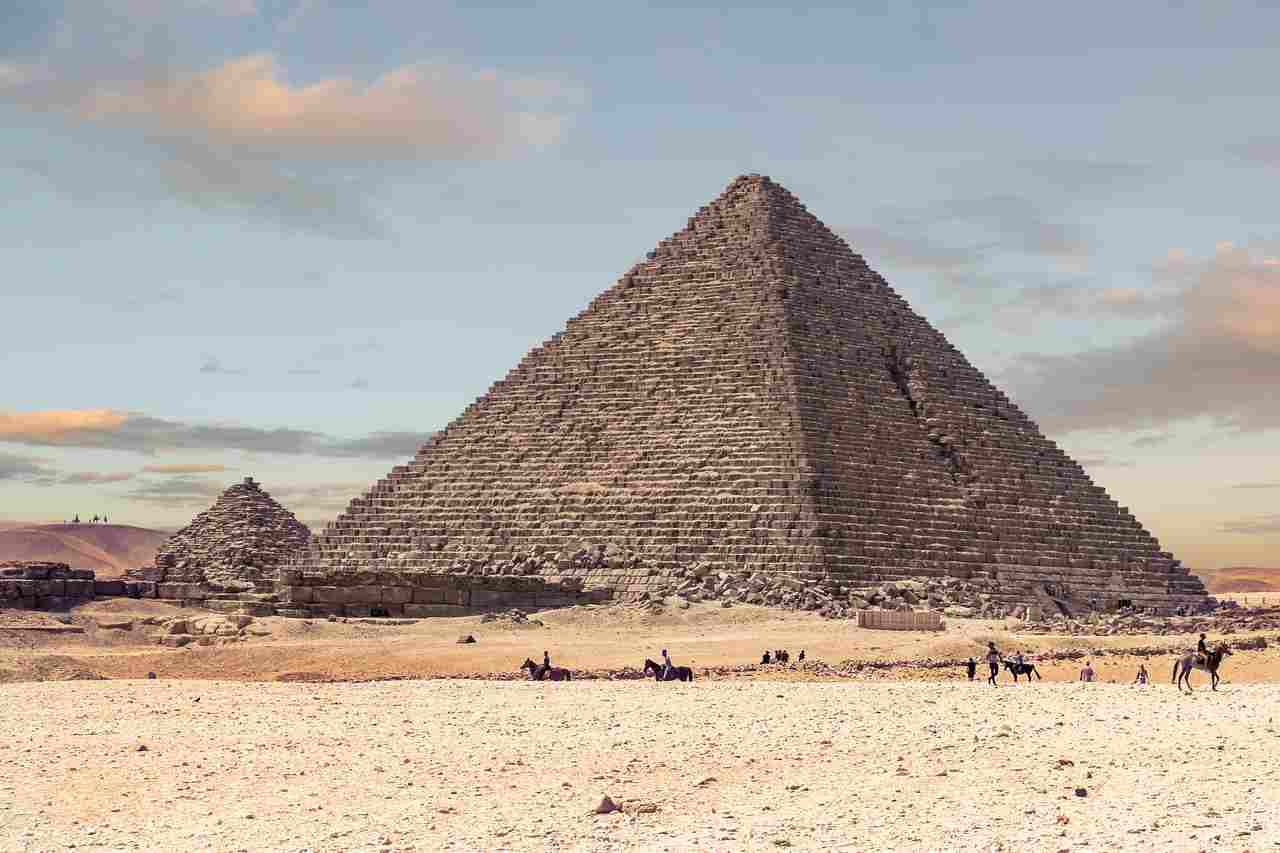 pyramidy