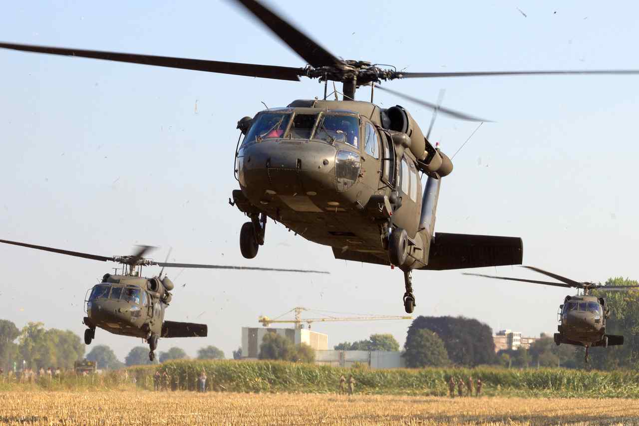 vrtulnik Black Hawk