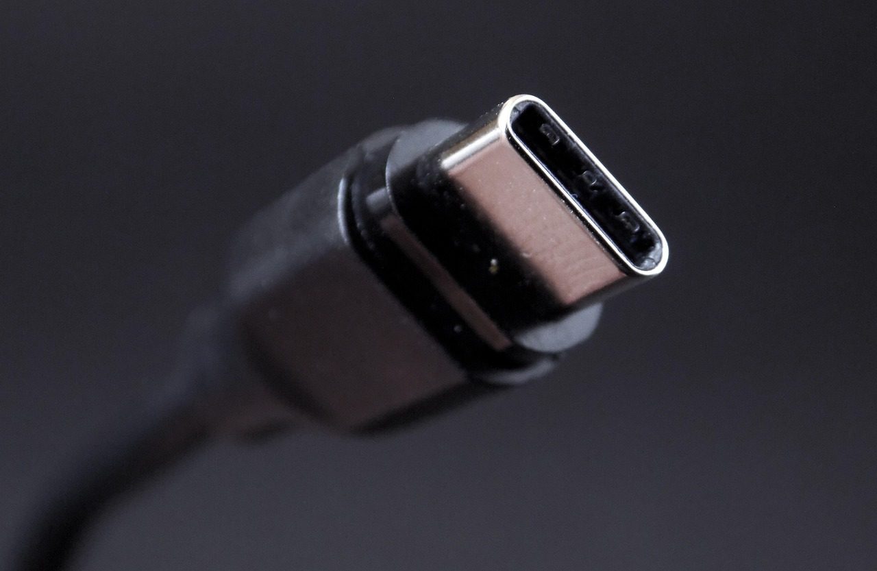 usb-c, usb 4, thunderbolt
