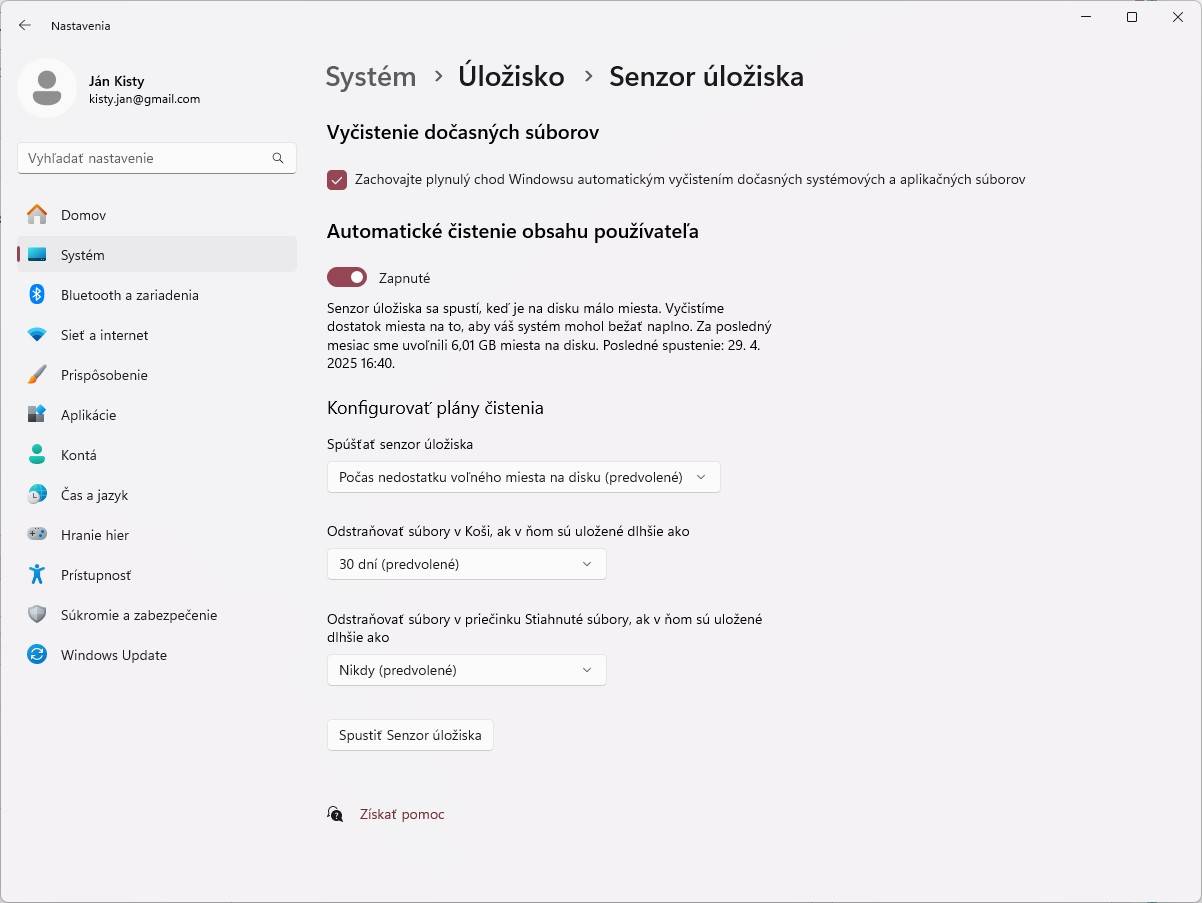 Windows 11 senzor úložiska