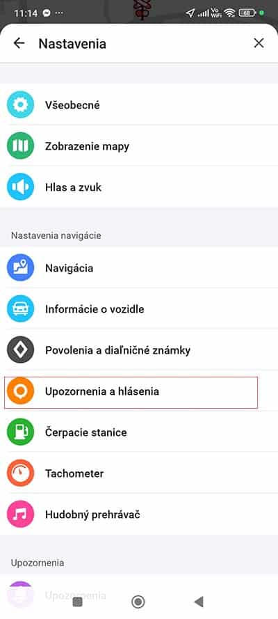 Waze ponúka upozornenia na policajné radary