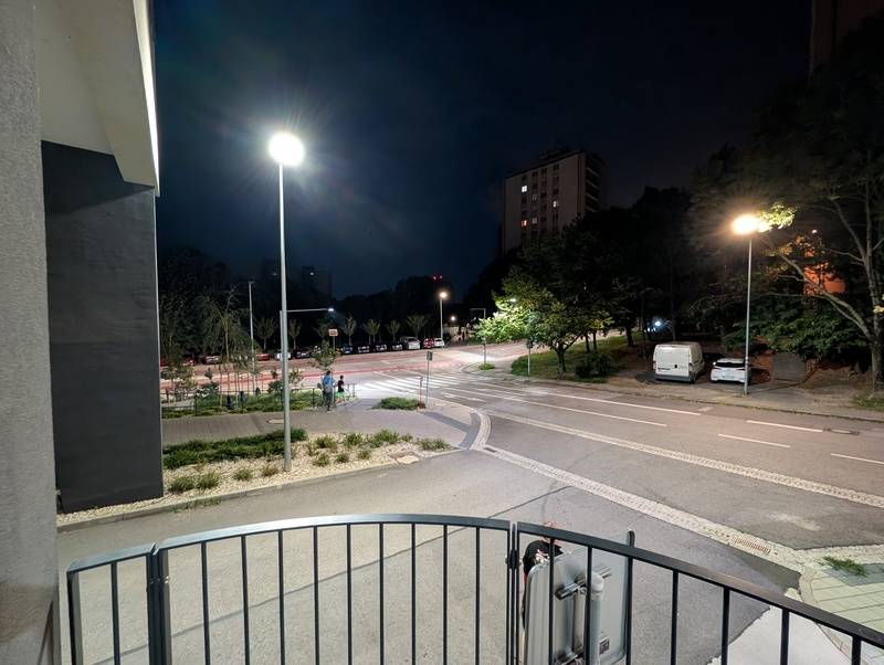 Google Pixel 10 Pro vzorky fotky noc_1 (4)