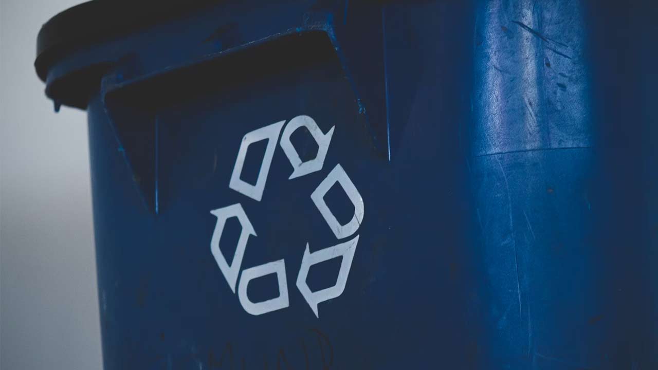 Výskumníci vytvorili technológiu, ktorá nám dovoľuje pohodlne recyklovať plasty