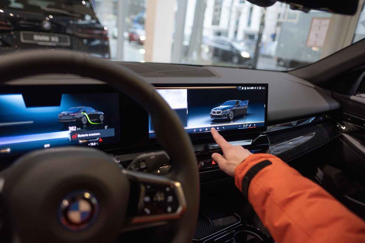 kokpit auta BMW