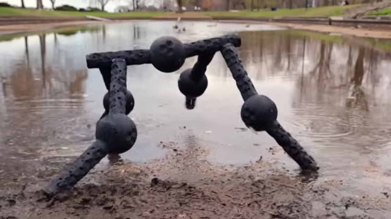 Výskumníci predstavili modulárneho robota, ktorý sa vie poskladať do hocijakého tvaru
