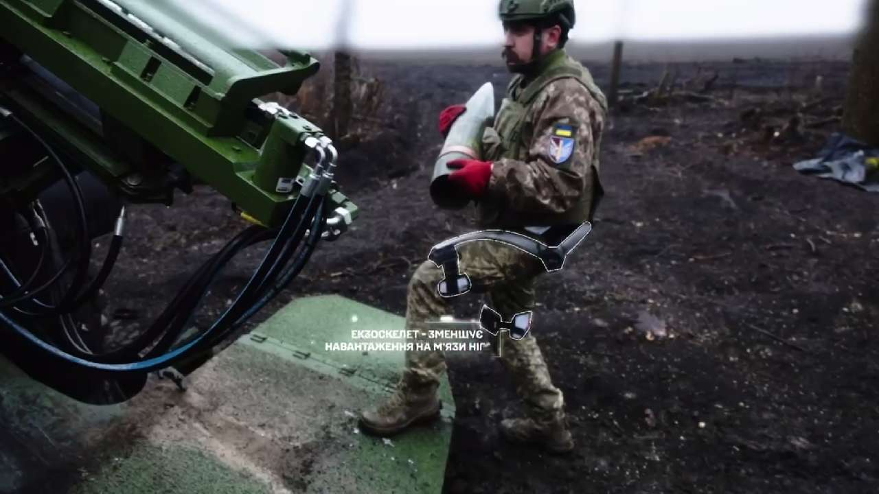 ukrajina exoskelet vojsko.jpg