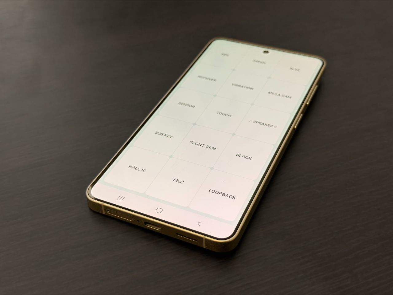 Samsung servisne menu v telefone Galaxy.jpg