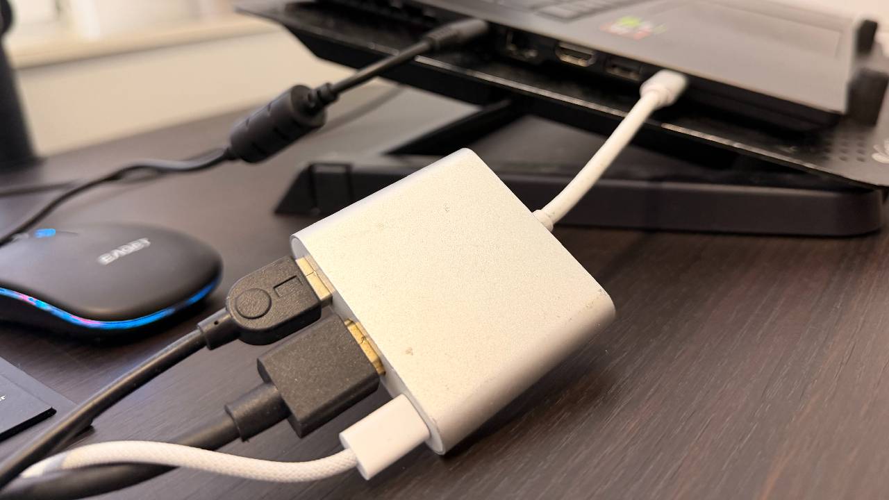 notebook usb vystupy redukcia