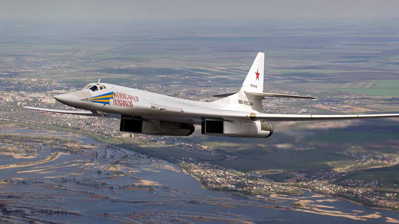 Tupolev Tu-160 ako najsilnejší bombardér