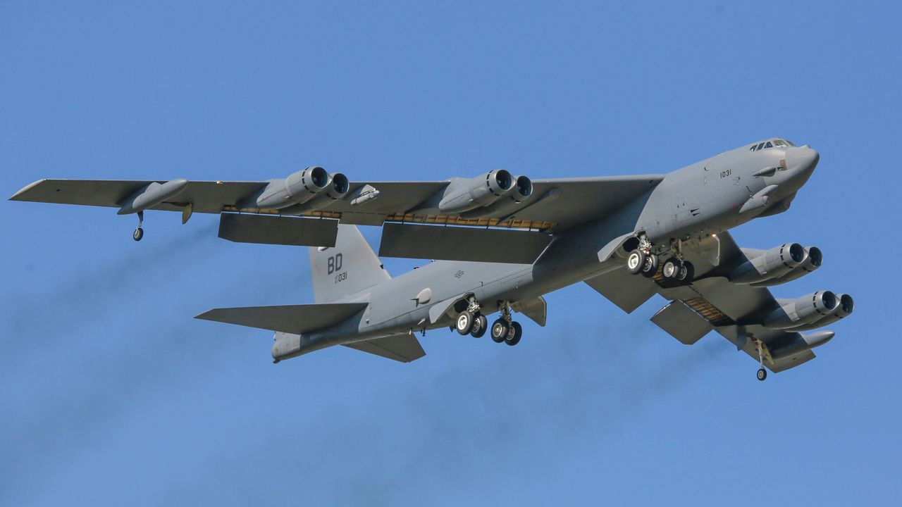 B-52 bombarder_2.jpg