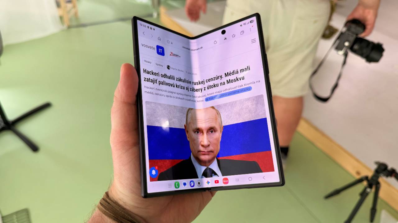 Galaxy Z Fold 8 Ultra_vnutorny displej