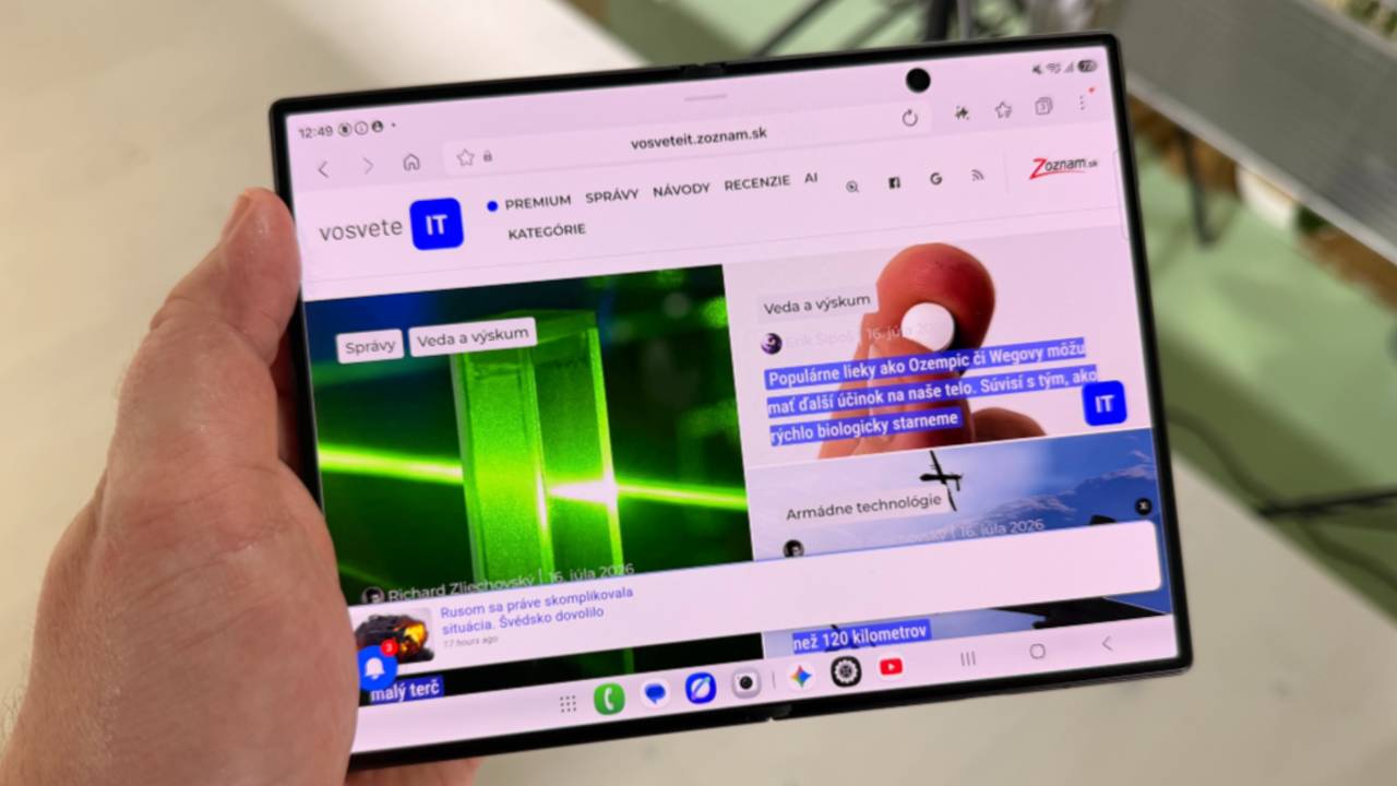 Samsung Fold 8.jpg