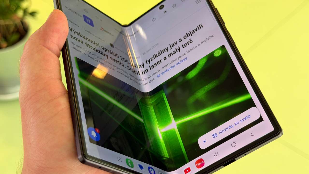 Samsung Fold 8_Flex Titanium,