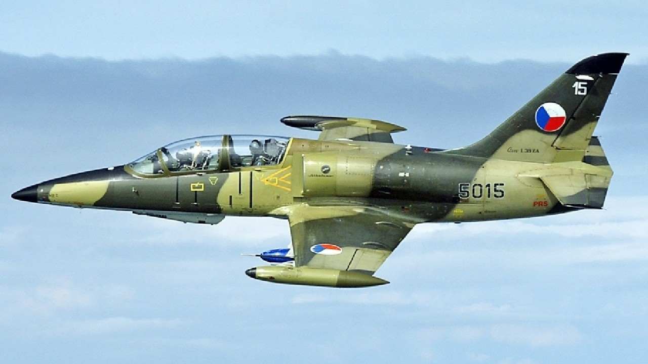 bojova stihacka L-39.jpg