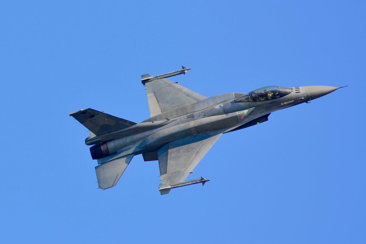 stihacka F 16