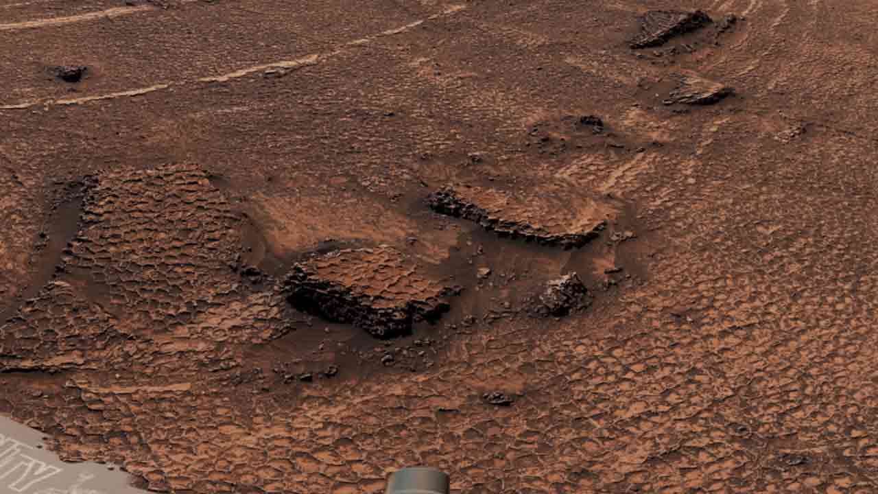 Rover Curiosity odhalil na Marse ďalšiu fascinujúcu štruktúru