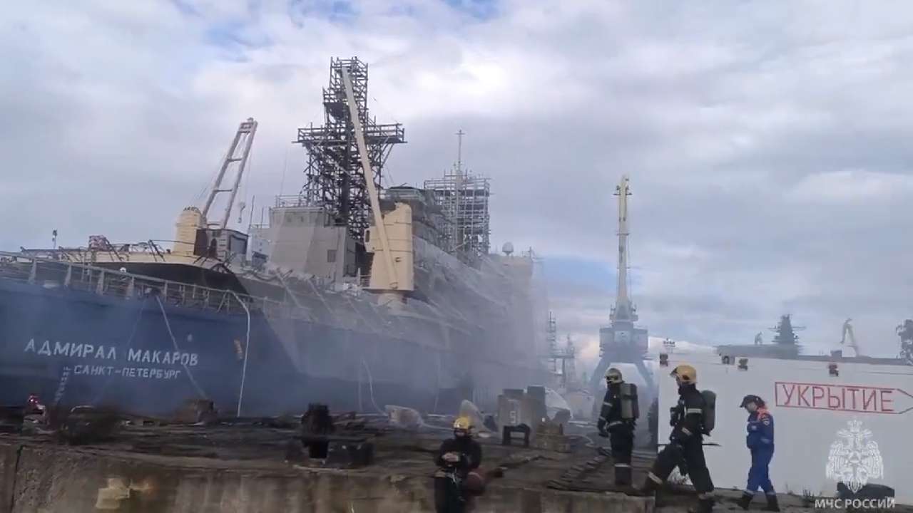 Rusky ladoborec Admiral Makarov